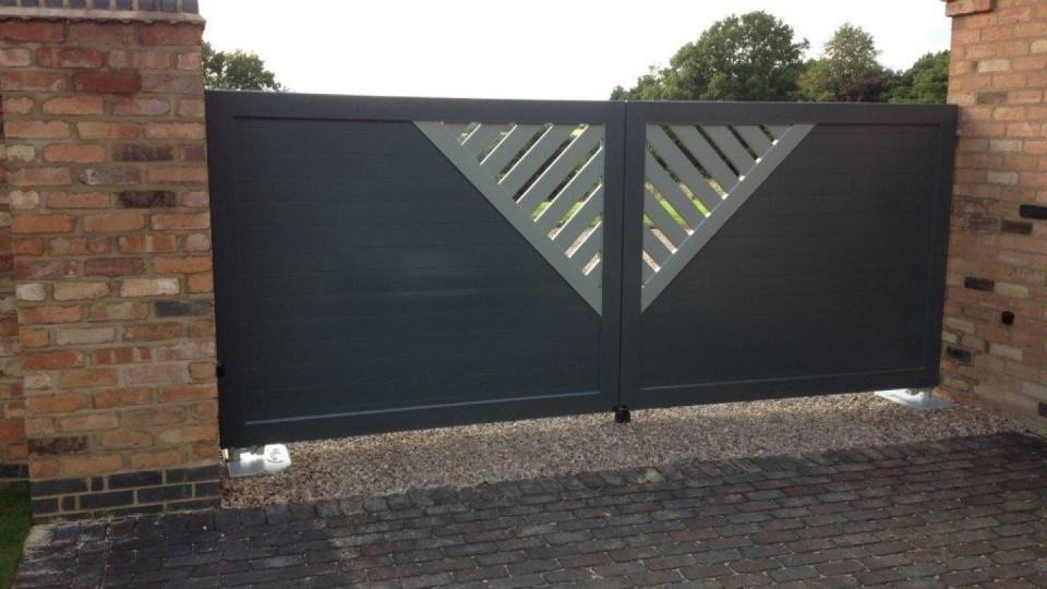 The Preston Aluminium driveway automation gates Electric Gates UK