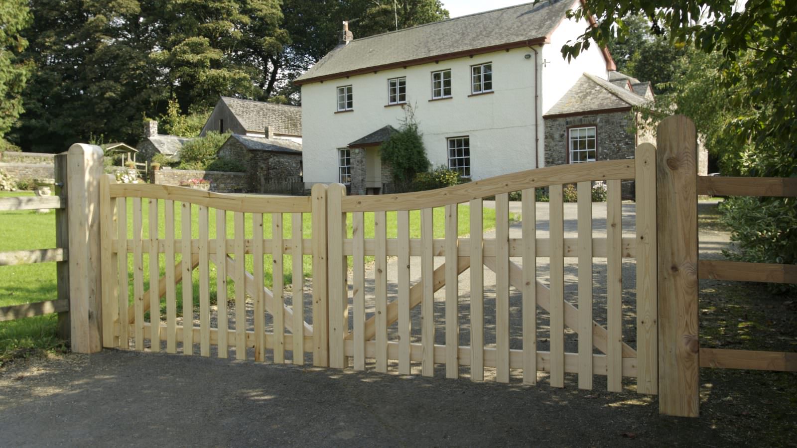 Electric Driveway automated Gate installers in Dorset, Hampshire
